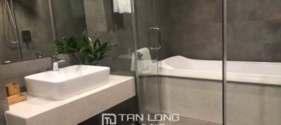 Apartamento de 2 dormitorios en Ba Dinh, Vietnam No. 1054 5