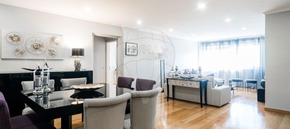 3 bedrooms Apartment in Lisbon, Portugal No. 143199 2