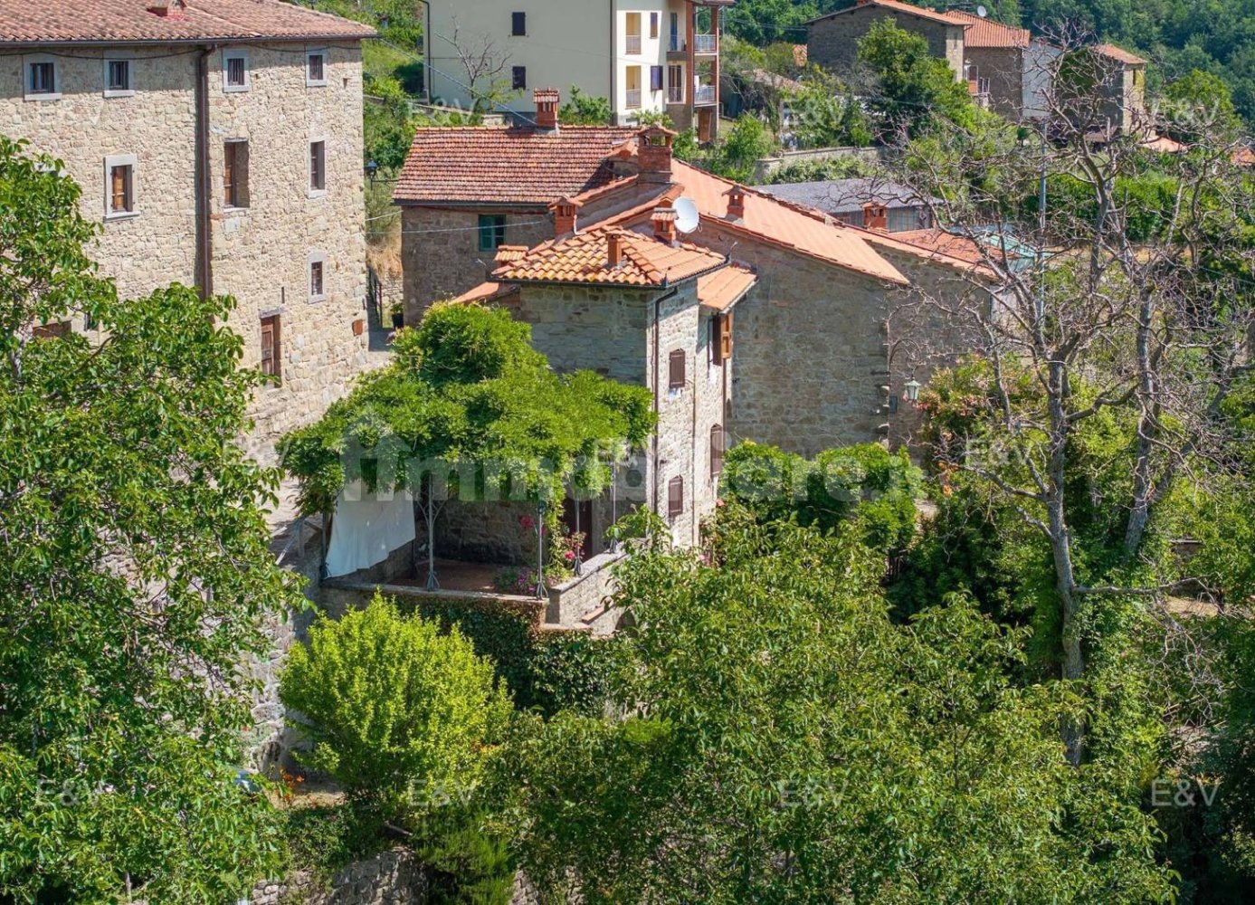 3 bedrooms House in Poppi, Italy No. 290969