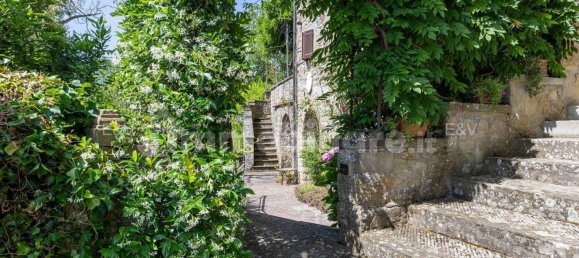 3 bedrooms House in Poppi, Italy No. 290969 3