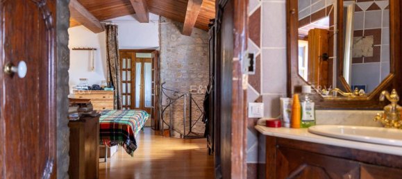 3 bedrooms House in Poppi, Italy No. 290969 17