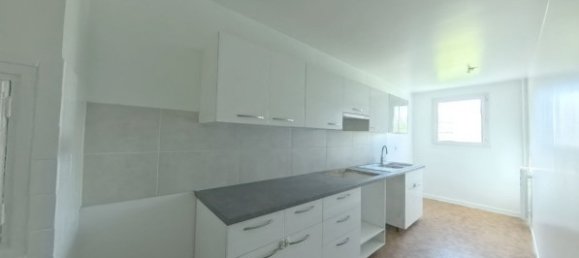 3 chambres Appartement à Maisons-Alfort, France No. 348779 4