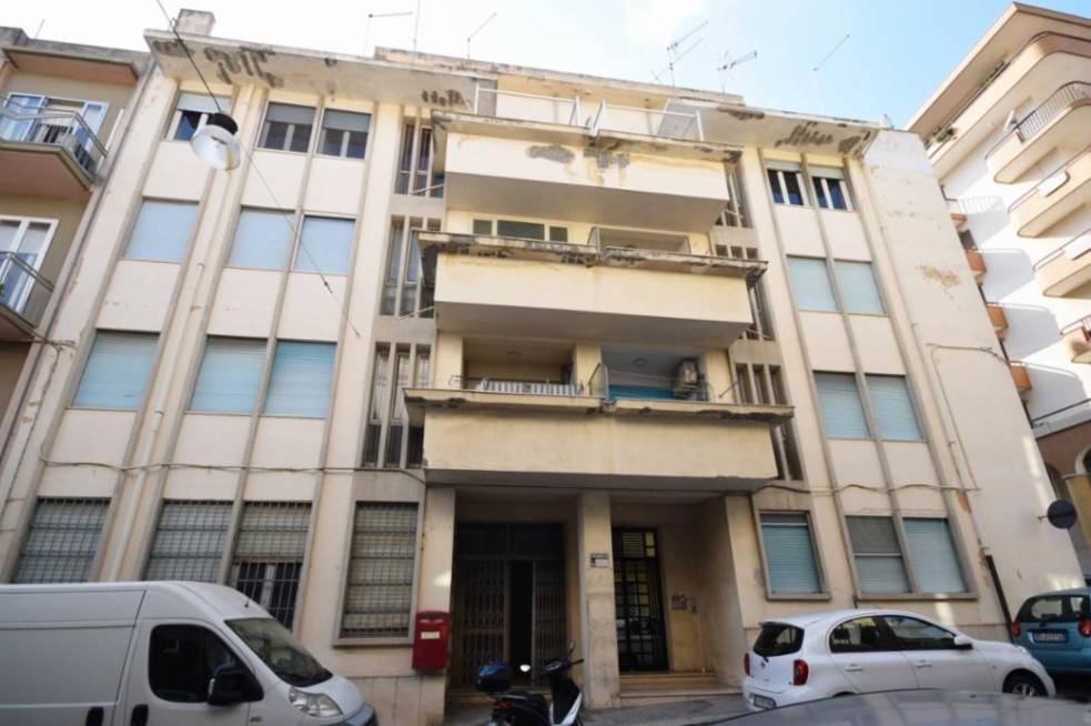 1غرفة عقار تجاري في Ragusa, Italy رقم 130188