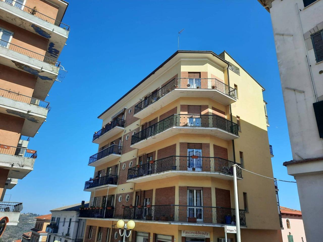 Apartamento de 4 habitaciónes en Chieti, Italy No. 133426