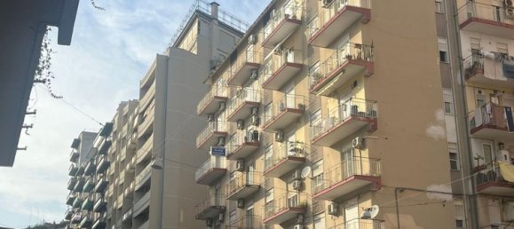 3 bedrooms Apartment in Catania, Italy No. 323895 4