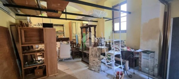 Склад с 2 комнатами в Генуя, Италия № 35800 4