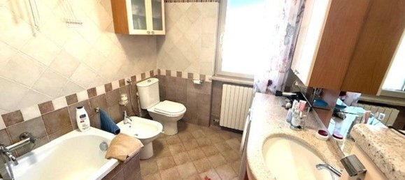 5-salle Appartement à Strevi, Italy No. 46344 10