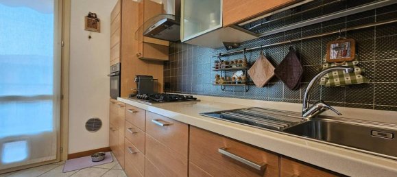 Квартира с 3 комнатами в Курно, Италия № 29970 23