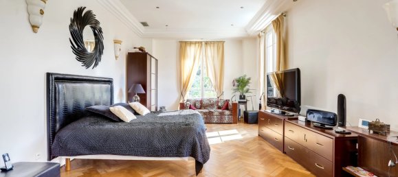 6 bedrooms Villa in Cannes, France No. 1943 7