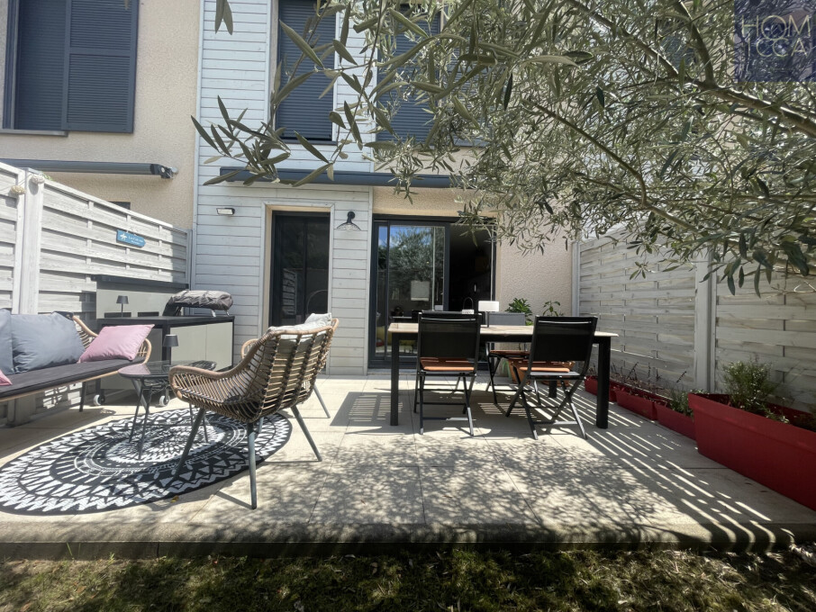 2 bedrooms Duplex in Rhone, France No. 321434