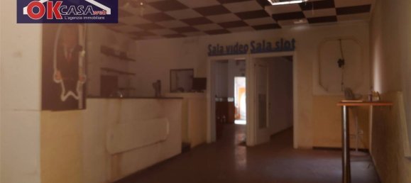 3 rooms Commercial property in Verona, Italy No. 221869 2