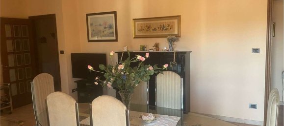 4 Schlafzimmer Wohnung in Syracuse, Italy, Nr. 377810 3