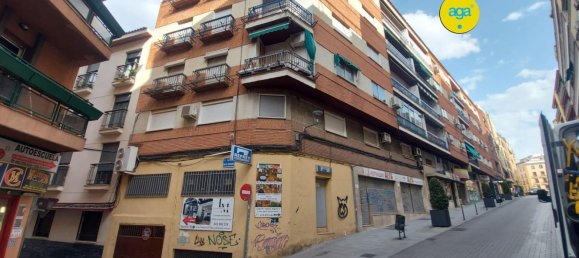 4 bedrooms Apartment in Jaen, Spain No. 160159 2