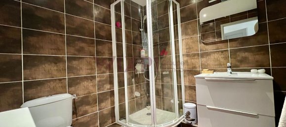 Дом с 3 спальнями в Бур-де-Пеаж, Франция № 267122 11