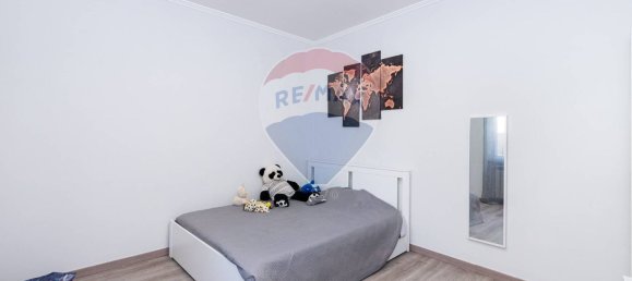 Квартира с 4 спальнями в Фьюмичино, Италия № 381920 19