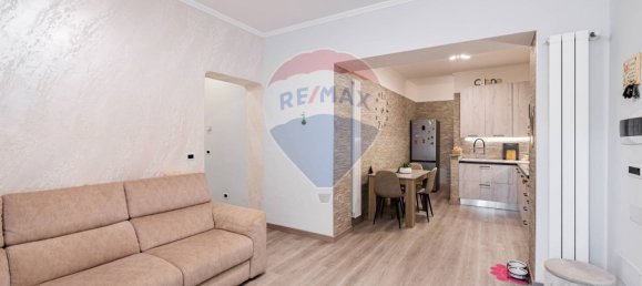 Квартира с 4 спальнями в Фьюмичино, Италия № 381920 2