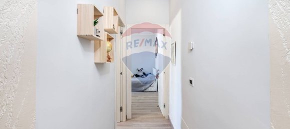 Квартира с 4 спальнями в Фьюмичино, Италия № 381920 14