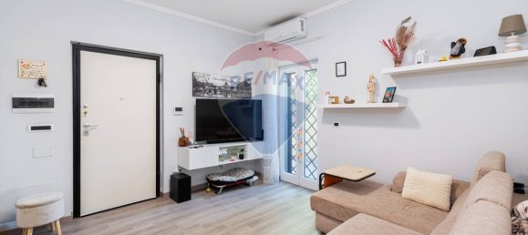 Квартира с 4 спальнями в Фьюмичино, Италия № 381920 3