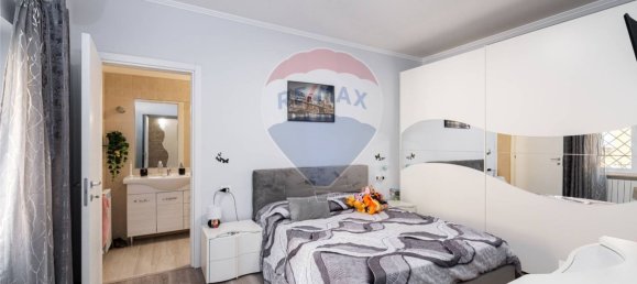 Квартира с 4 спальнями в Фьюмичино, Италия № 381920 9