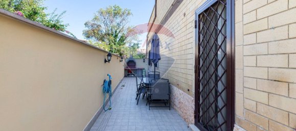 Квартира с 4 спальнями в Фьюмичино, Италия № 381920 21