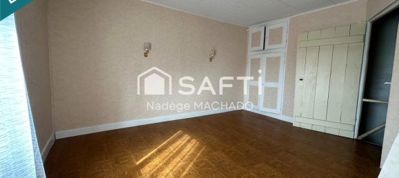 3 Schlafzimmer Haus in Avril, France, Nr. 254993 3