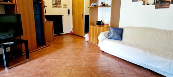 7 rooms Apartment in Castelnuovo Magra, Italy No. 103964 2