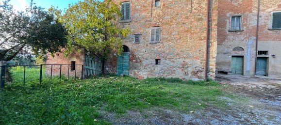 Casa de 12 divisões em Foiano della Chiana, Italy N.º 130614 4