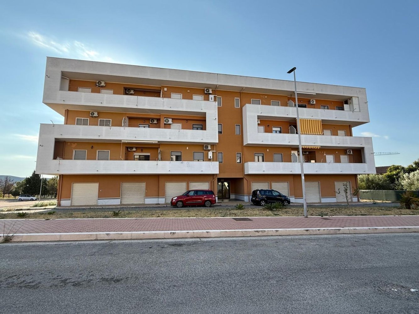 3 bedrooms Apartment in Crotone, Italy No. 385544