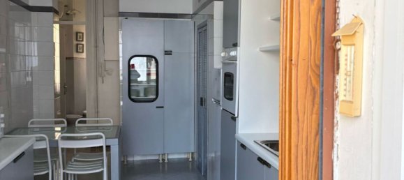 6 rooms Apartment in Rome, Italy No. 9655 3