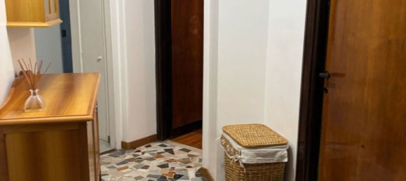 6 rooms Apartment in Rome, Italy No. 9655 6