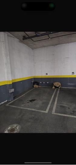  Garage in Madrid, Spain No. 166075