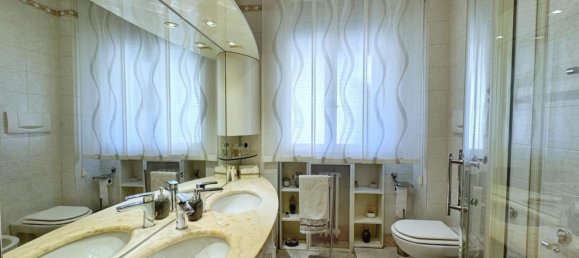 5 bedrooms Apartment in Florence, Italy No. 379045 47