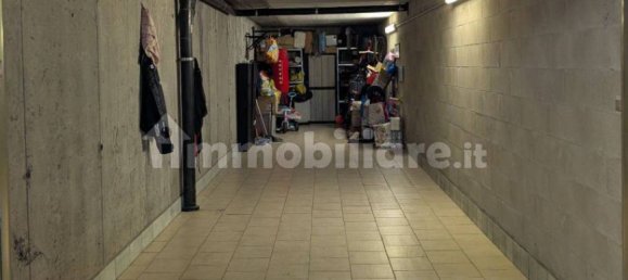 2 bedrooms Apartment in Turin, Italy No. 282832 9