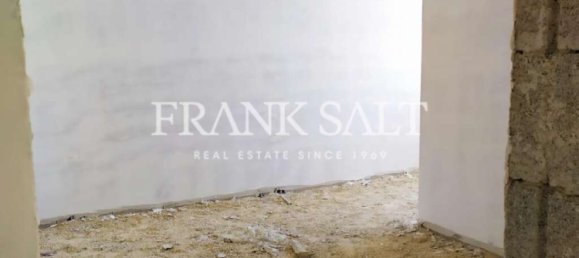 300m² Office in Attard, Malta No. 12258 4