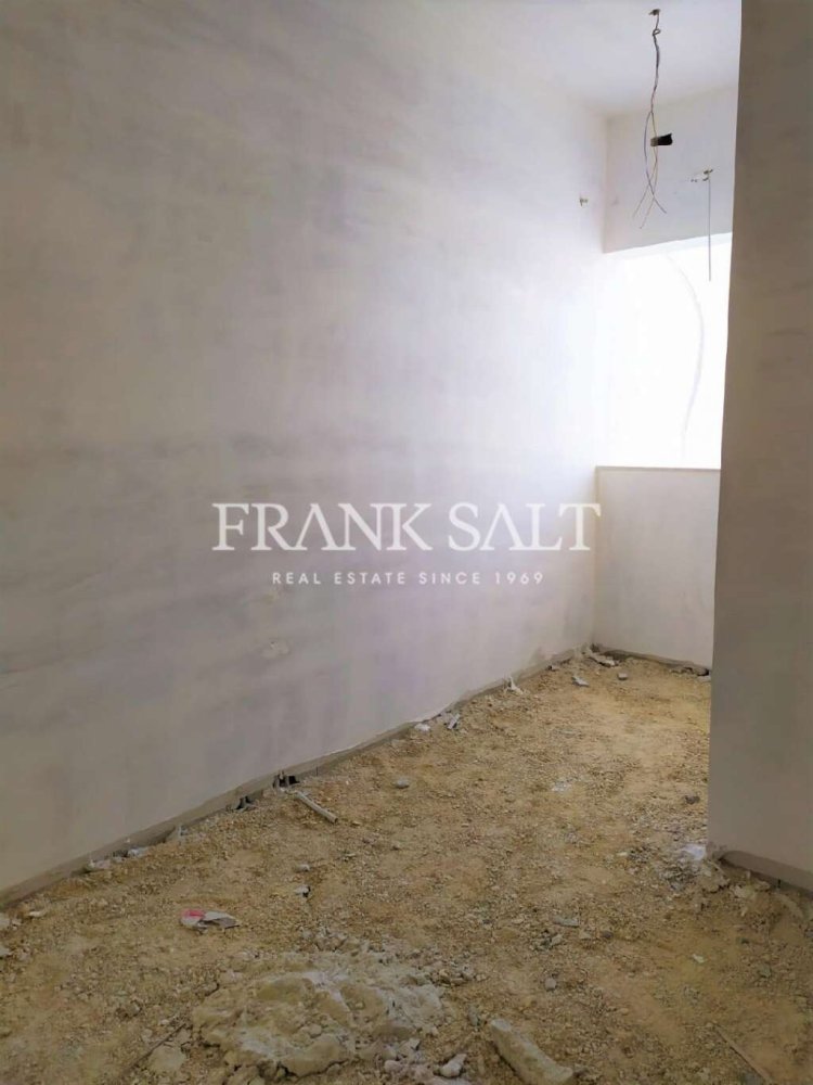 300m² Office in Attard, Malta No. 12258