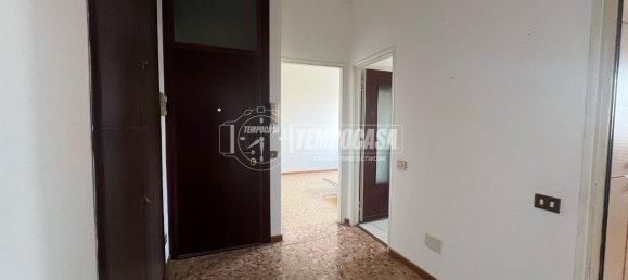 2 rooms Apartment in Limbiate, Italy No. 14713 8