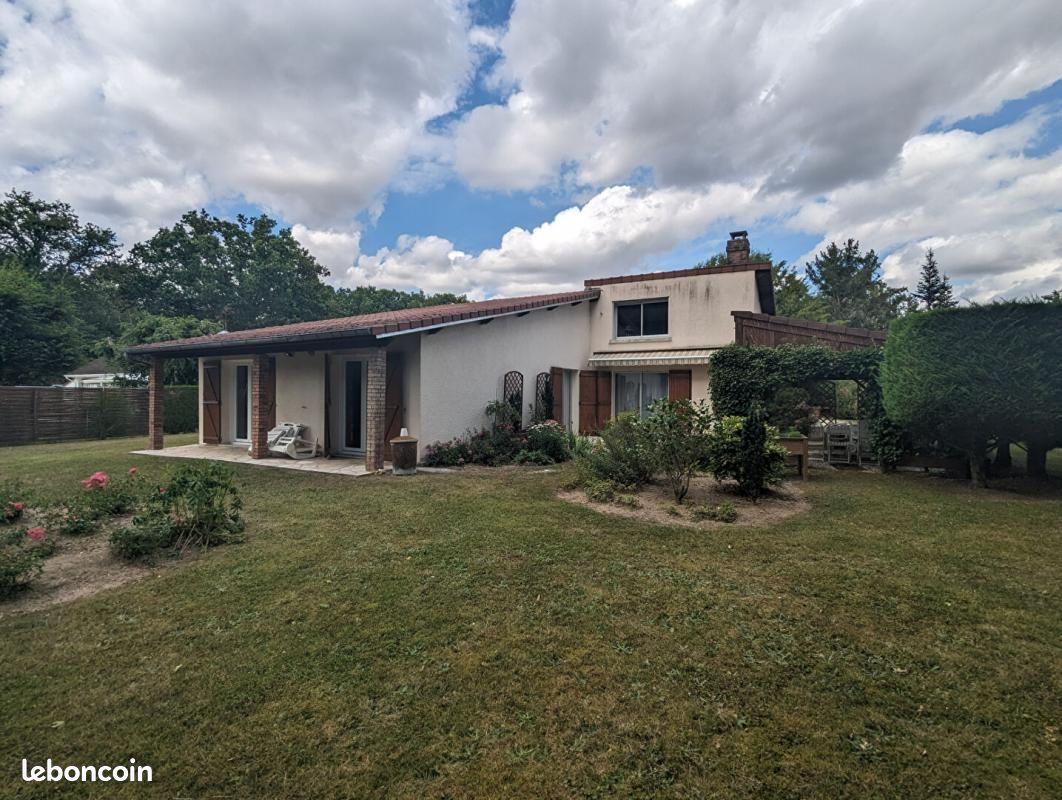 5 bedrooms House in Nogent-sur-Vernisson, France No. 62653