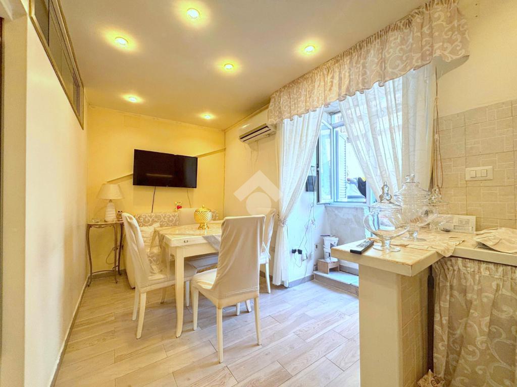 1 bedroom Apartment in Naples, Italy No. 371387