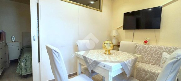 1 bedroom Apartment in Naples, Italy No. 371387 10