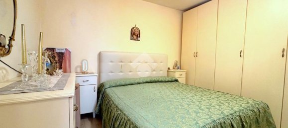 1 bedroom Apartment in Naples, Italy No. 371387 3