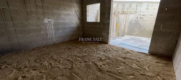 3 bedrooms Maisonette in Mosta, Malta No. 303 5