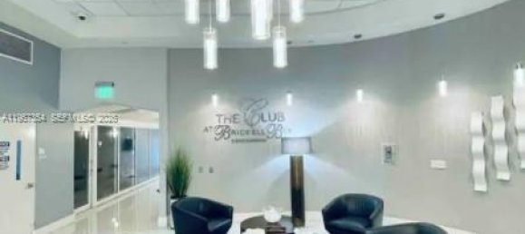 1 Schlafzimmer Gewerbliche Immobilien in Miami, USA, Nr. 615945 2