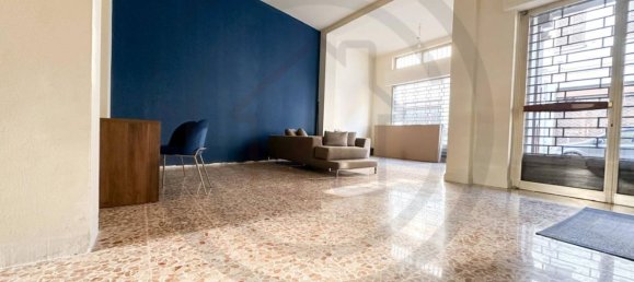 Imóvel comercial de 1 divisão em Seregno, Italy N.º 70815 14