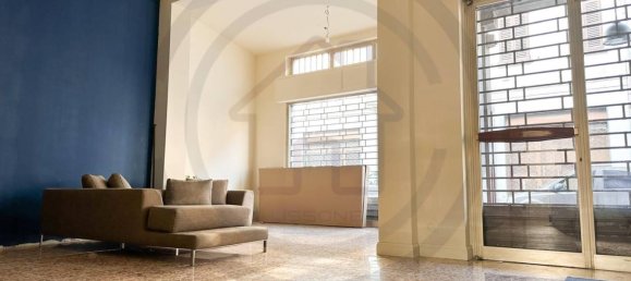 Imóvel comercial de 1 divisão em Seregno, Italy N.º 70815 2