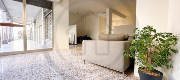 Imóvel comercial de 1 divisão em Seregno, Italy N.º 70815 5