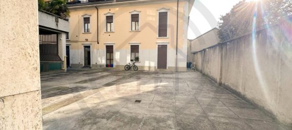 Imóvel comercial de 1 divisão em Seregno, Italy N.º 70815 15