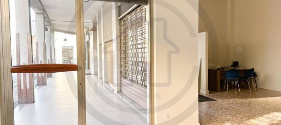 Imóvel comercial de 1 divisão em Seregno, Italy N.º 70815 9