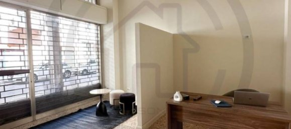 Imóvel comercial de 1 divisão em Seregno, Italy N.º 70815 10