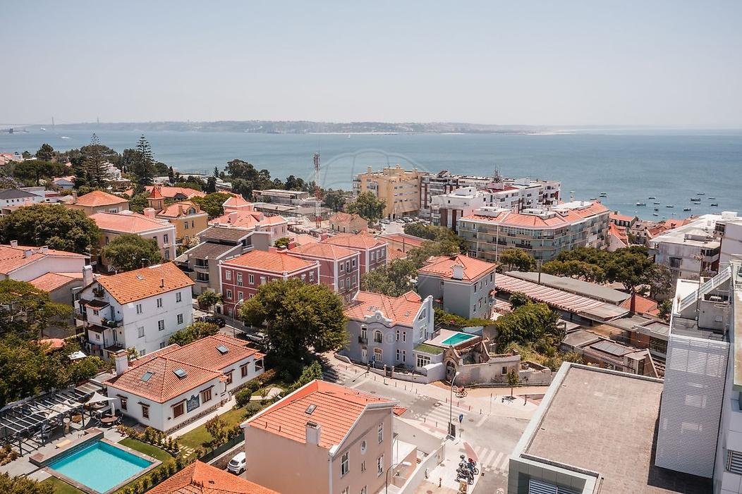 4 bedrooms Apartment in Oeiras, Portugal No. 194385