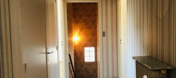 2 Schlafzimmer Haus in Montlucon, France, Nr. 203397 10